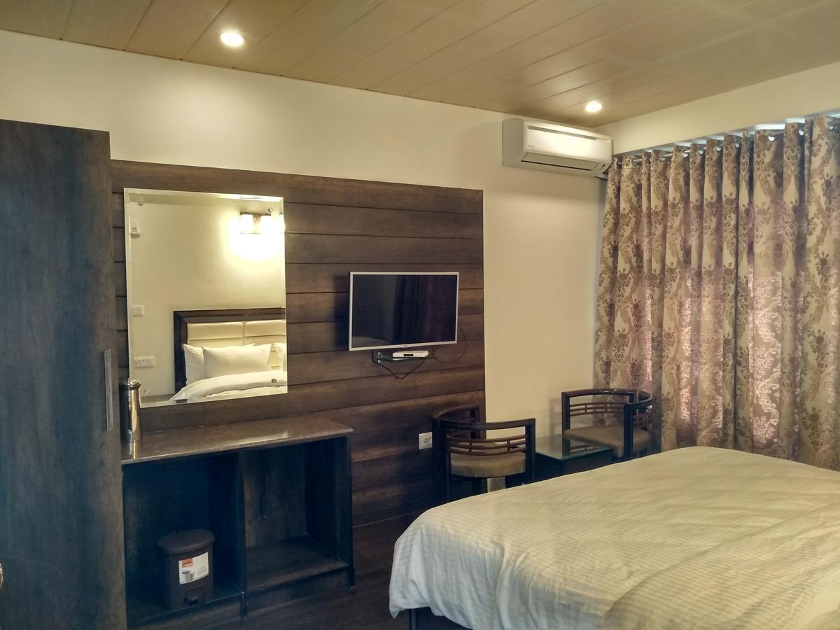Hotel Dusk N Dawn Shimla Exterior foto